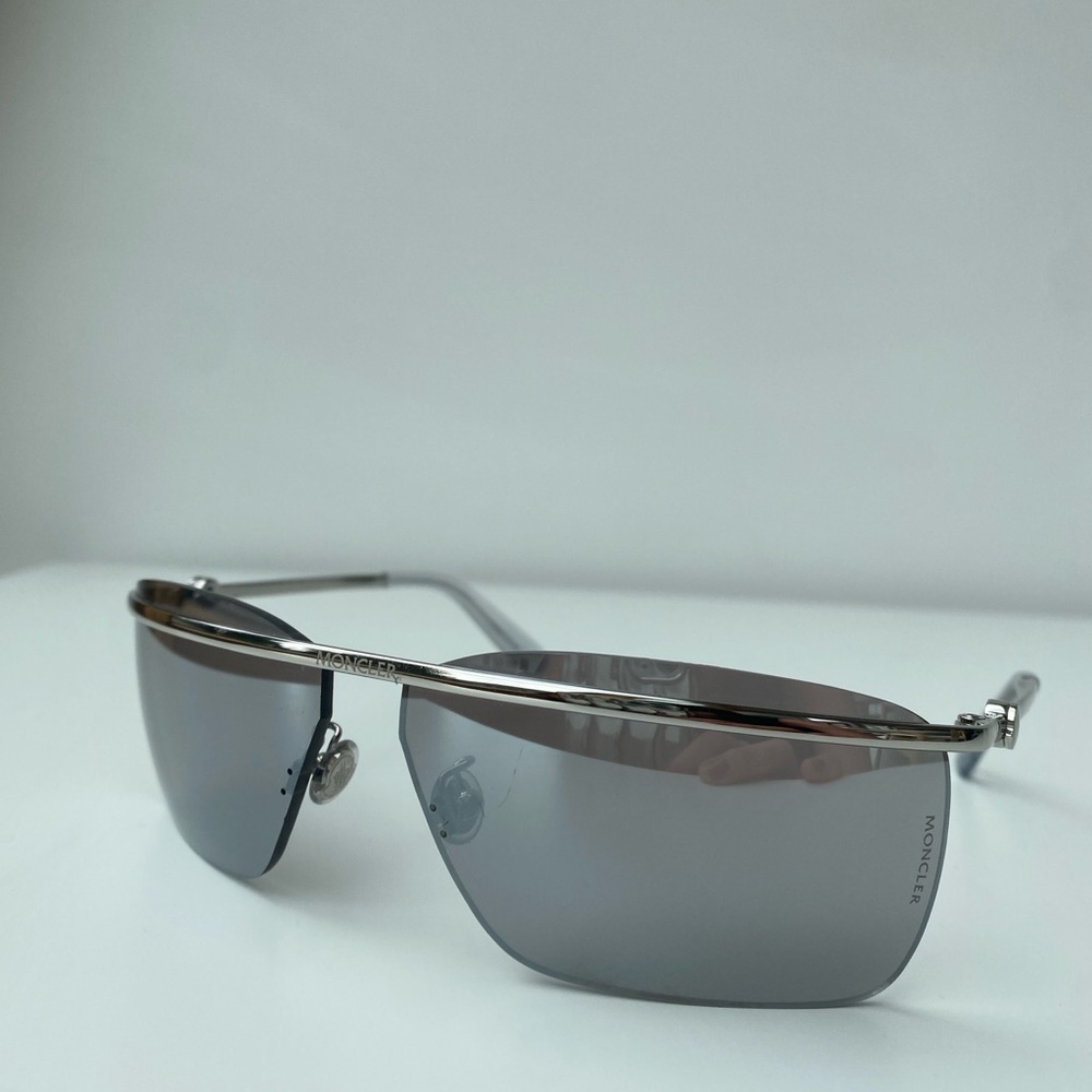 Moncler Women’s Sunglasses with Silver Frame Lightweight designer